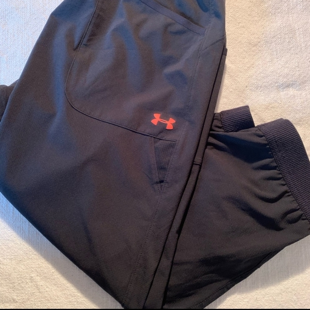 Womens Under Armour Cropped Athletic Pants. Size Large. #8
